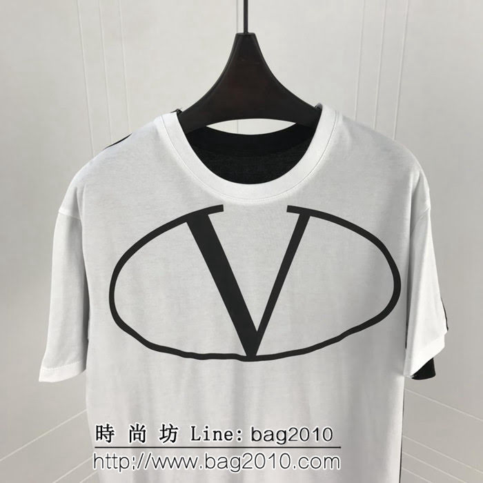 VALENTINO華倫天奴 19ss新款 前後拼色 大字母印花 純棉白色短袖 男女同款 ydi1974